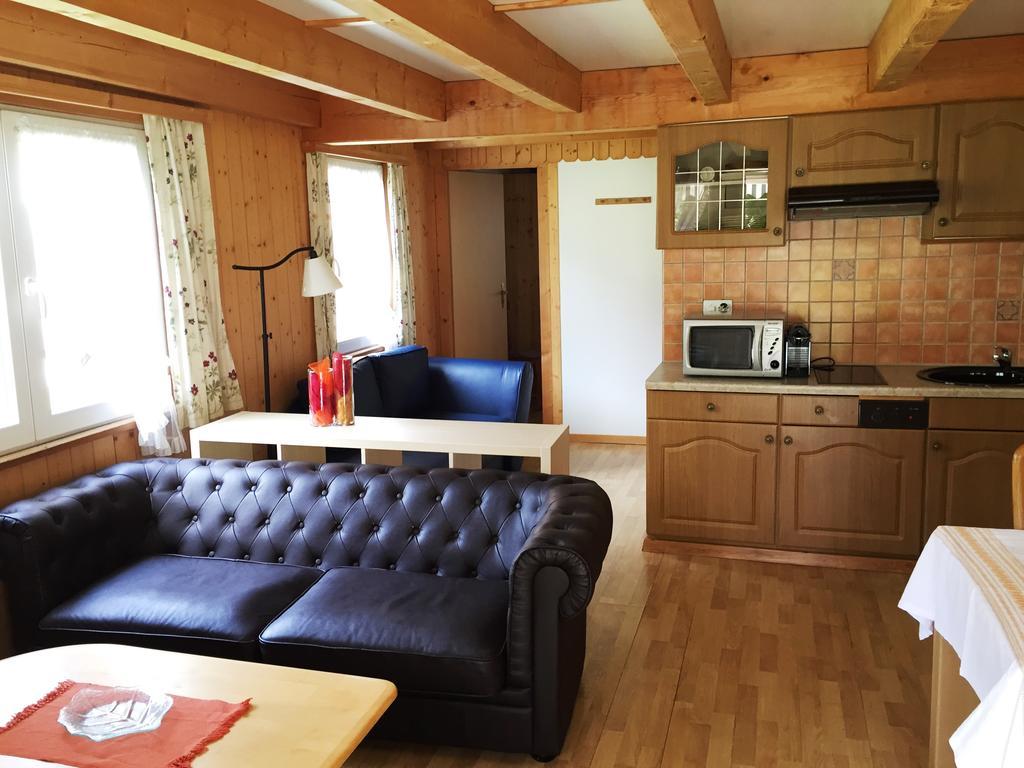 Chalet-Hotel Adler AG Kandersteg Værelse billede