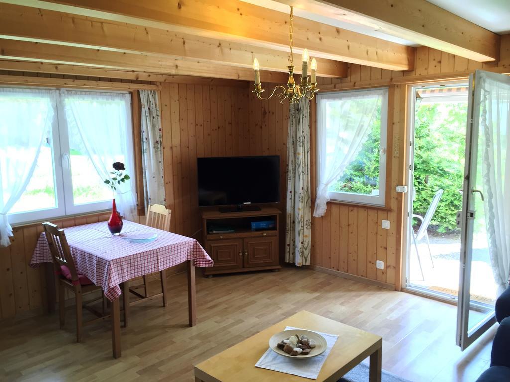 Chalet-Hotel Adler AG Kandersteg Værelse billede