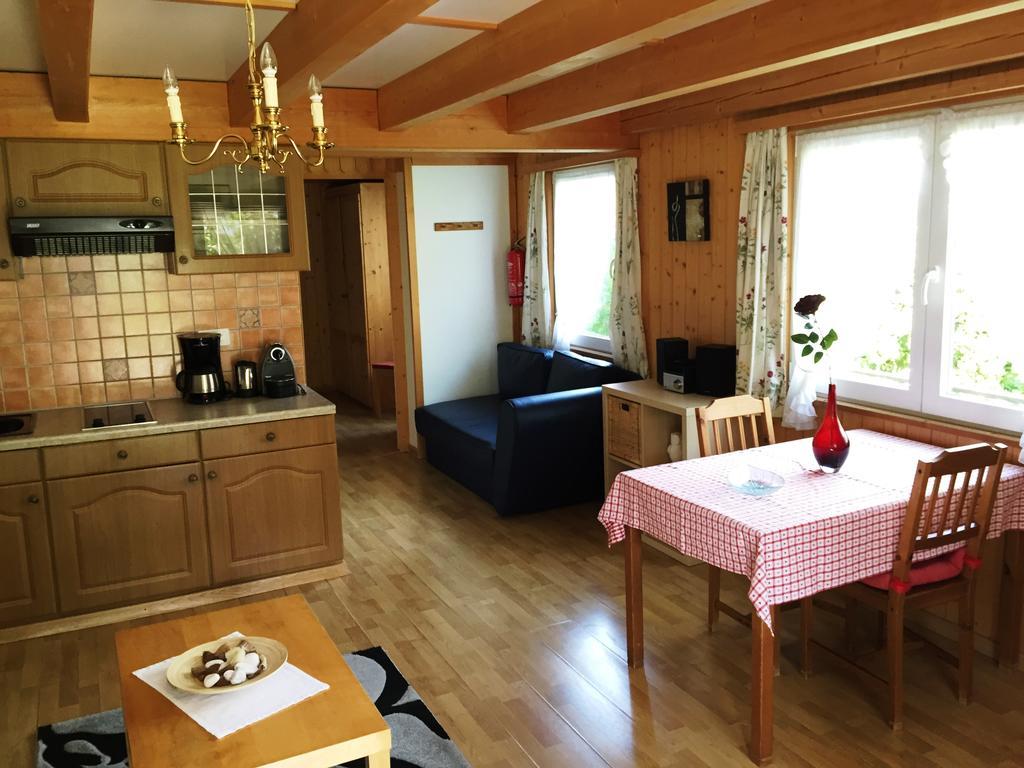 Chalet-Hotel Adler AG Kandersteg Værelse billede