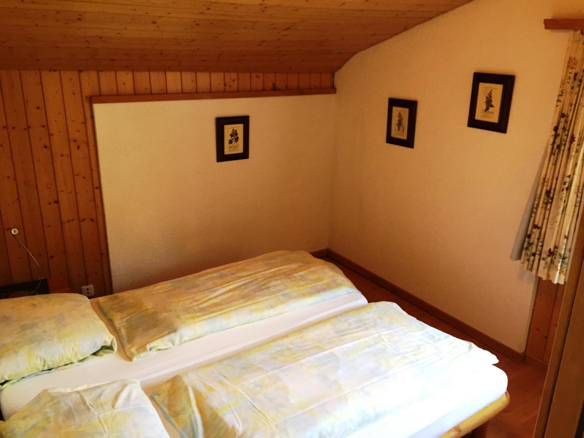 Chalet-Hotel Adler AG Kandersteg Værelse billede